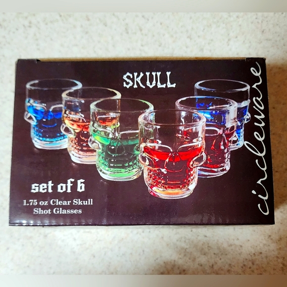 Circlewear Other - Set of 6 Skull Shot glasses NIB Circlewear clear glass shotglass